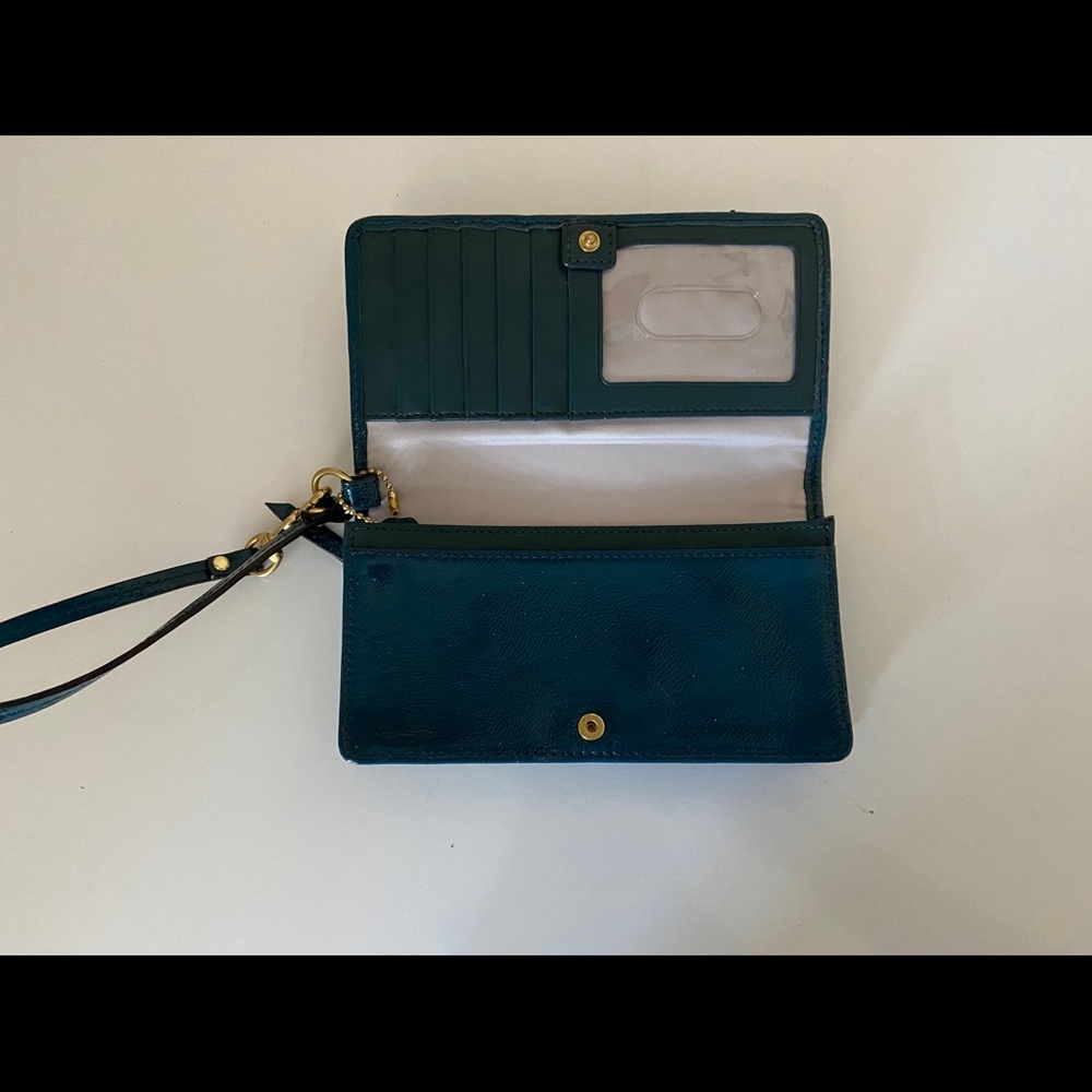Coach wristlet - Picture 2 of 3